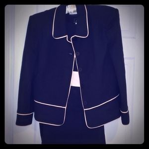 Italy Vintage 3-piece Suit Jacket Blazer/Top Tank/ Skirt Mix & Match Navy EUC